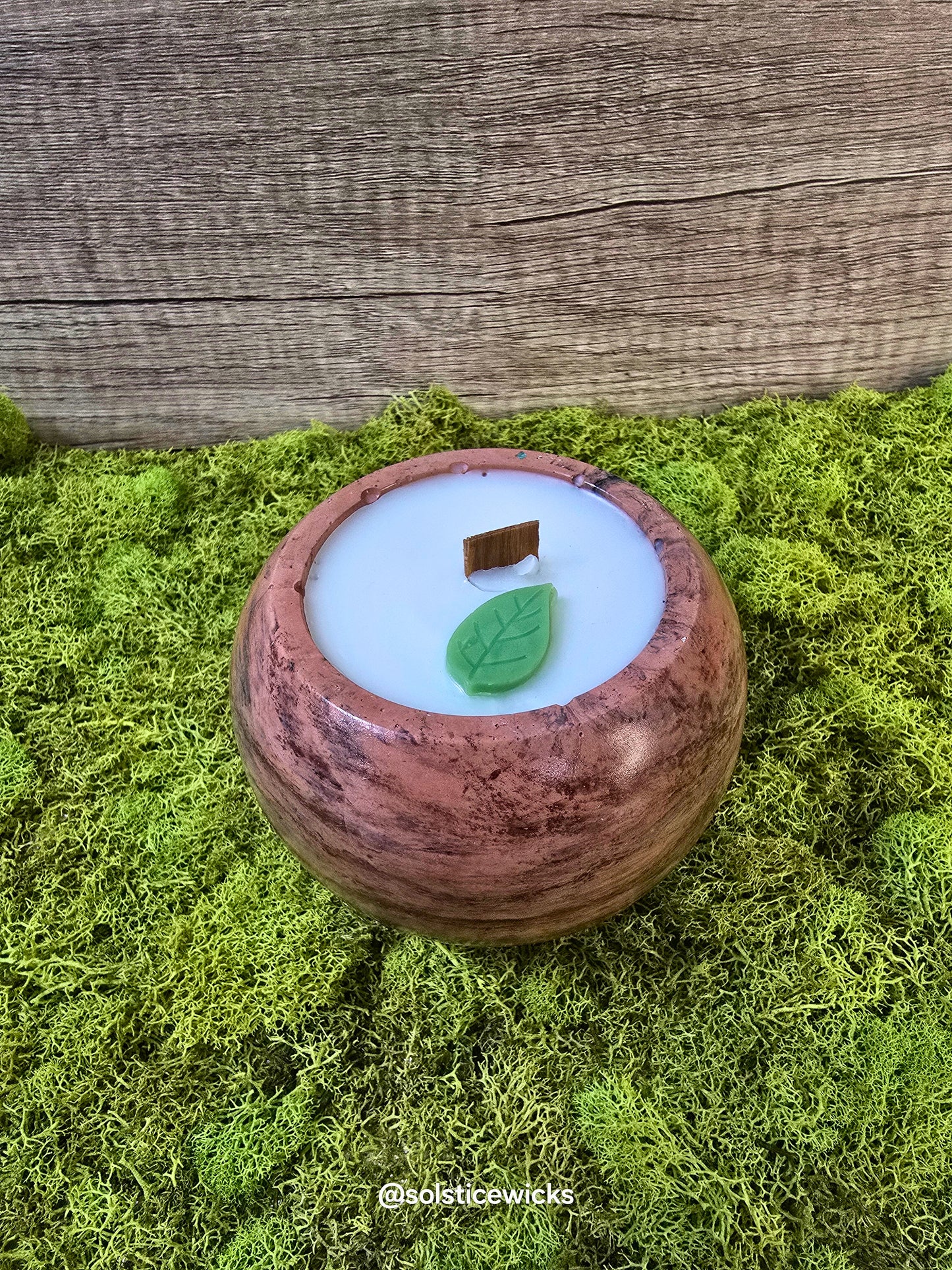 Minted Energy Candle – clean mint, citrus, and herb scent in concrete jar with coconut apricot wax.